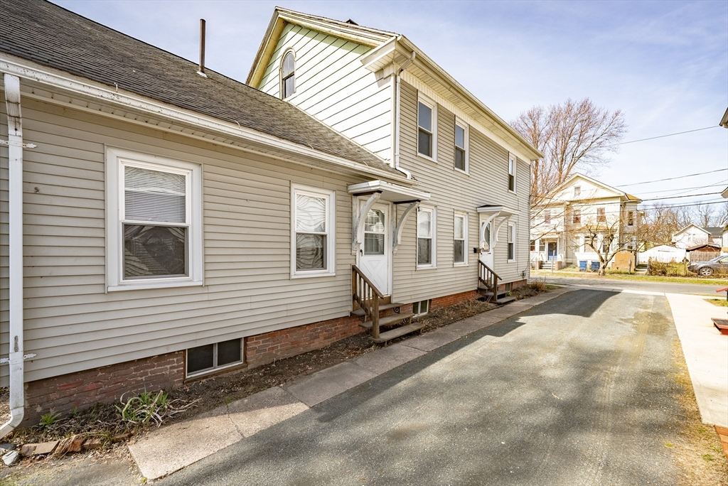27-29 Day Street West Springfield, MA 01089 - Photo 3 of 41 Gallery Image 3