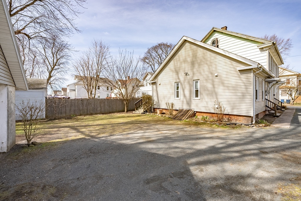 27-29 Day Street West Springfield, MA 01089 - Photo 4 of 41 Gallery Image 4