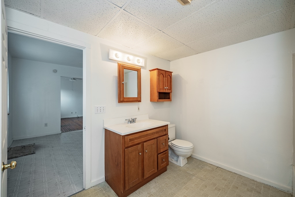 27-29 Day Street West Springfield, MA 01089 - Photo 10 of 41 Gallery Image 10