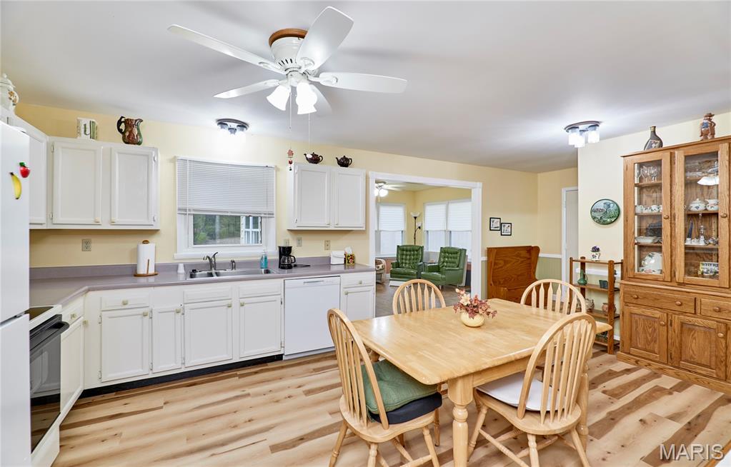 891 Ranch Lane Villa Ridge, MO 63089 - Photo 18 of 51