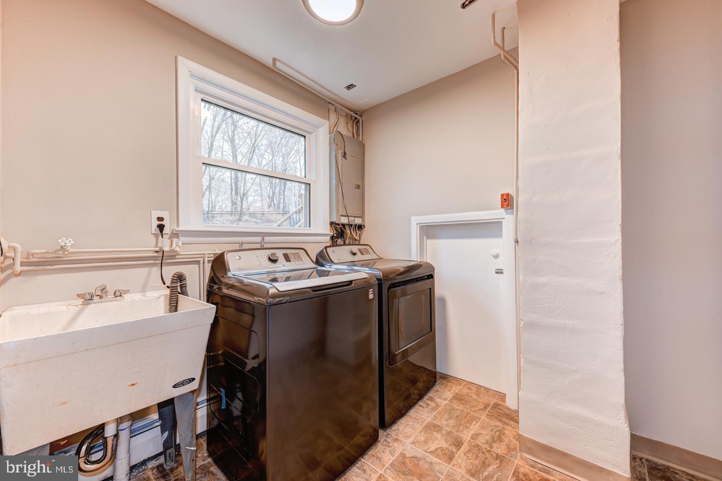 19 Lower Hilltop Road Yardley, PA 19067 - Photo 21 of 25 Gallery Image 21