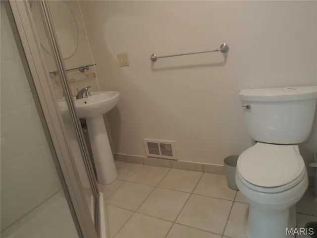 $298,800 | 5 Spring Hill Drive, Greenville, IL 62246