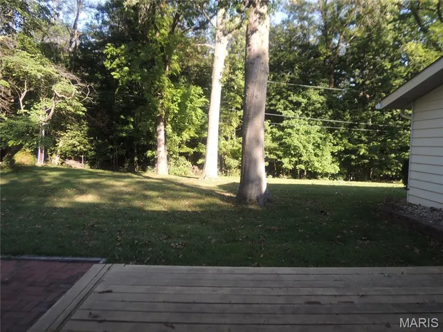 $298,800 | 5 Spring Hill Drive, Greenville, IL 62246