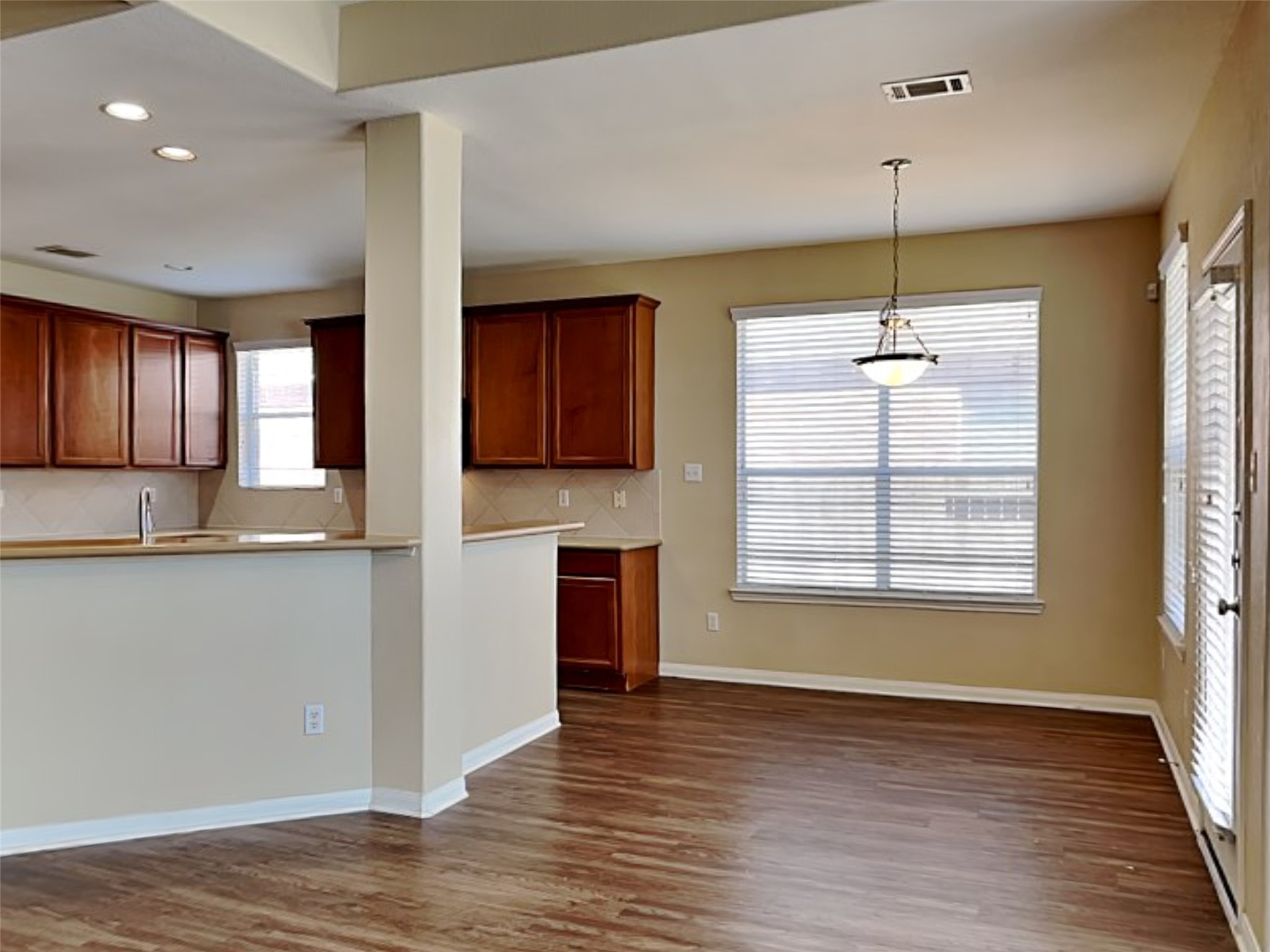 2526 Deer Forest Drive Spring, TX 77373 - Photo 4 of 22