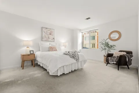 $679,000 | 183 Oak Street, Unit 404, Newton, MA 02464