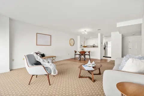 $679,000 | 183 Oak Street, Unit 404, Newton, MA 02464