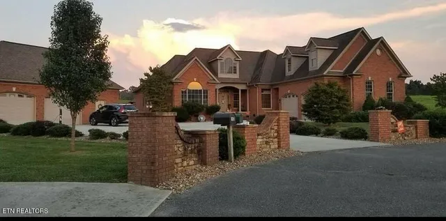 $789,900 | 164 Ashley Court, Speedwell, TN 37870