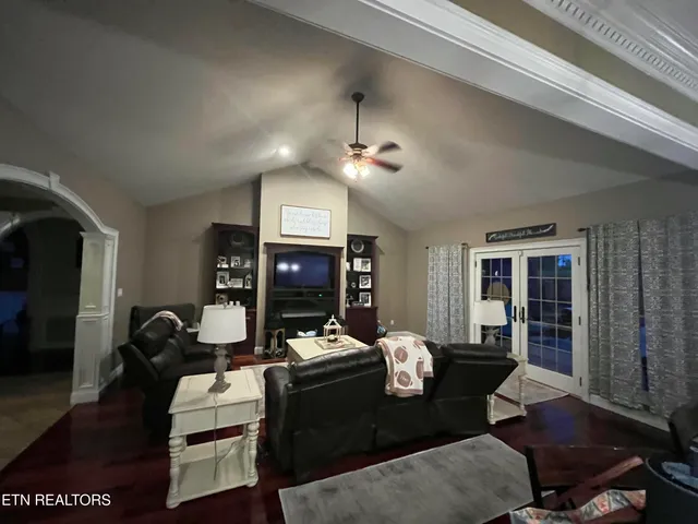 $789,900 | 164 Ashley Court, Speedwell, TN 37870