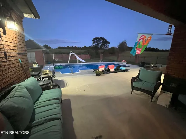 $789,900 | 164 Ashley Court, Speedwell, TN 37870