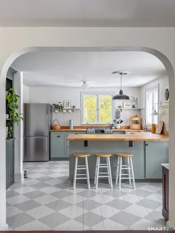 $585,000 | 84 Hoyts Hill, Bethel, CT 06801