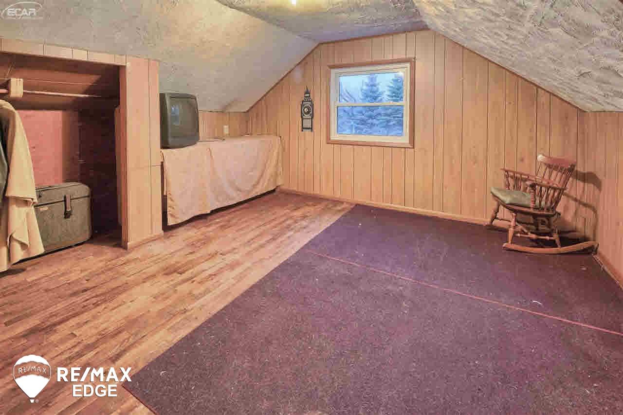 7022 North State Road Davison, MI 48423 - Photo 27 of 28 21354820-26.JPG