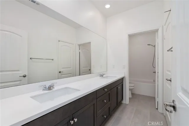 a room with walk in closet