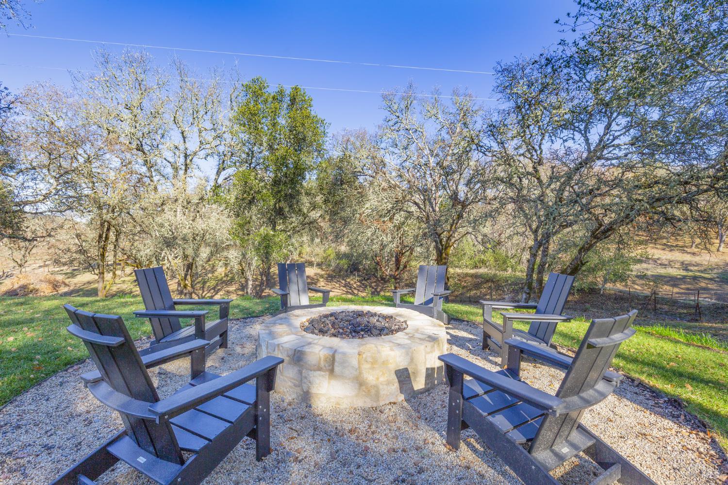 705 Chiquita Road Healdsburg, CA 95448 - Photo 49 of 72 Gallery Image 49