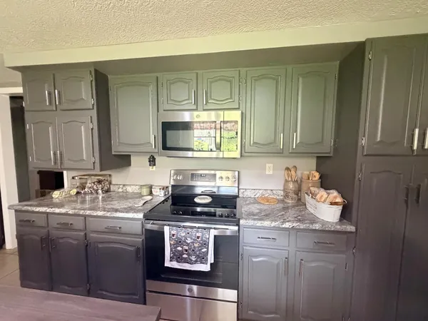 $299,900 | 19037 Duck Creek Road, Metamora, IN 47030