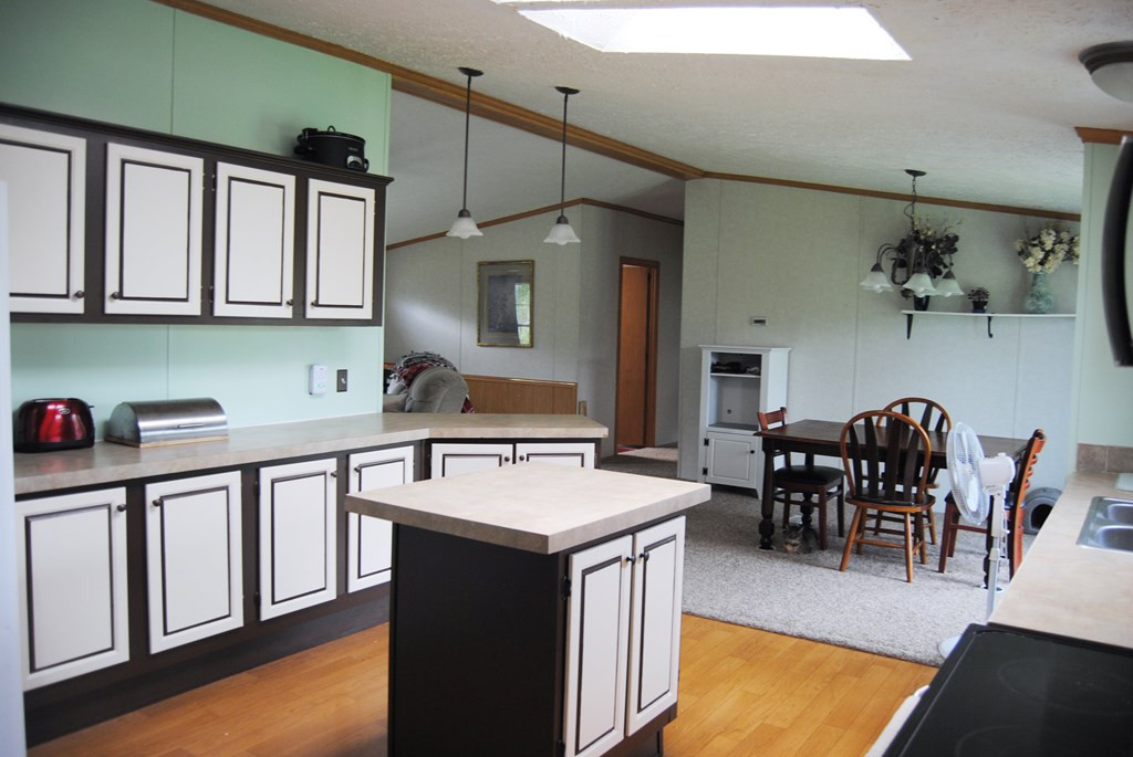 317 Moffitt Road Plattsburgh, NY 12901 - Photo 3 of 20 Gallery Image 3