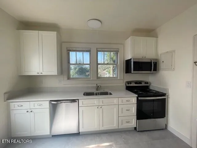 $1,350 | 131 Stanley Avenue, Maryville, TN 37803