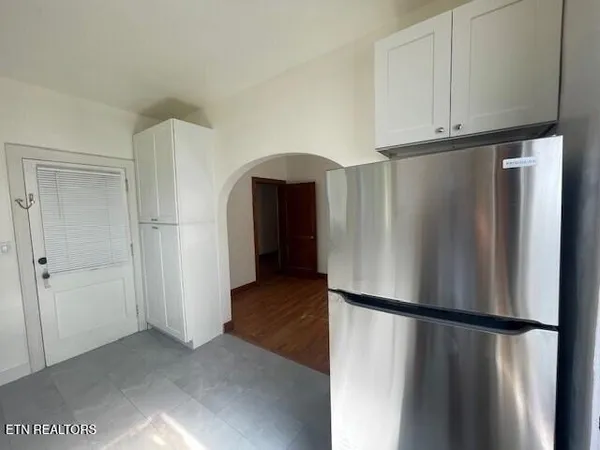 $1,195 | 131 Stanley Avenue, Maryville, TN 37803