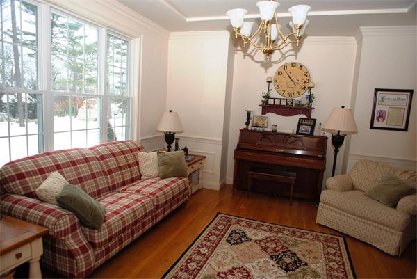 28 Zina Road Hudson, MA 01749 - Photo 10 of 26