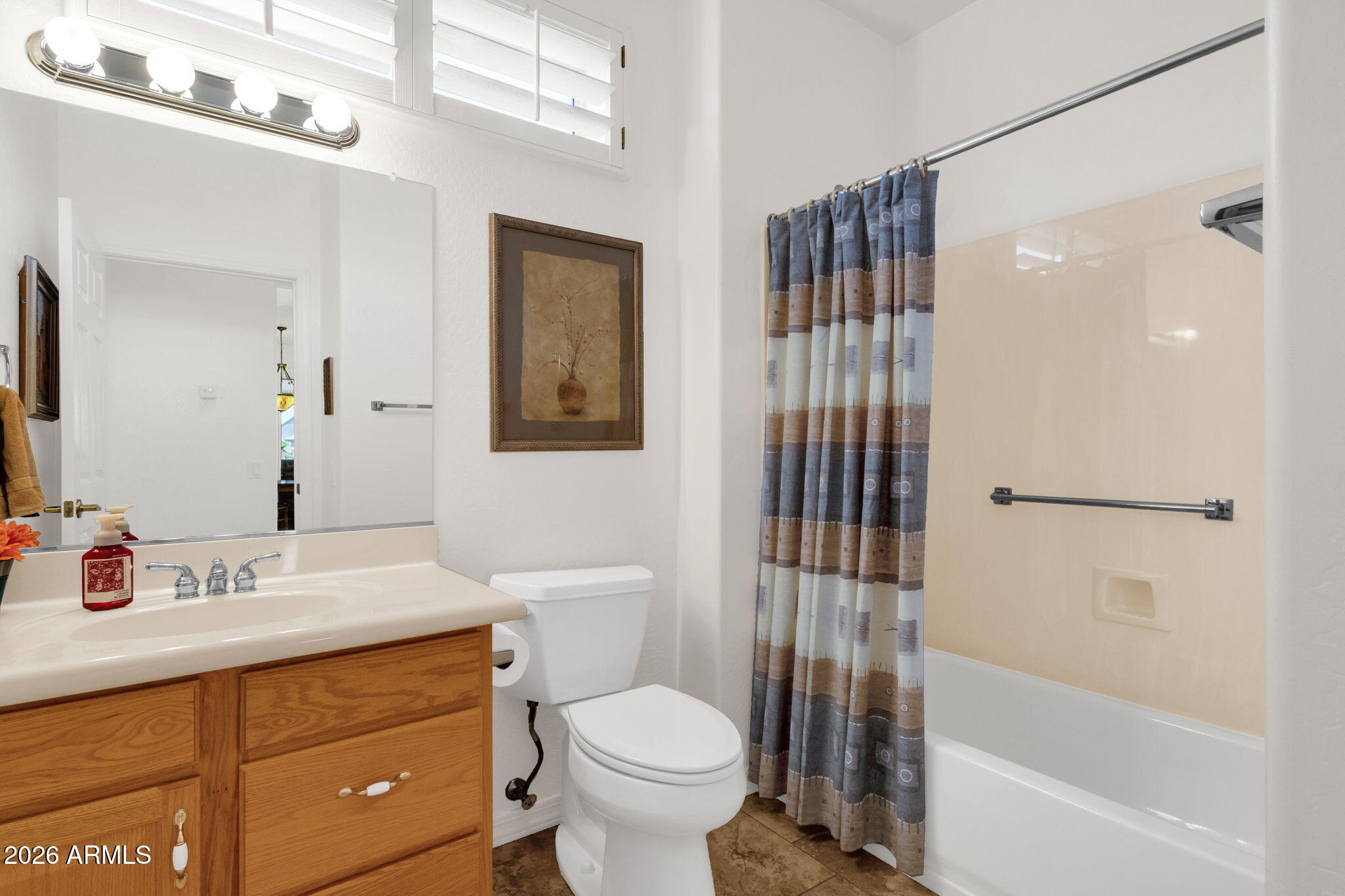 19926 North Cres Way Surprise, AZ 85374 - Photo 16 of 34 2nd bathroom