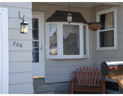 206 Vineyard Road Warwick, RI 02889 - Photo 3 of 20 Exterior Front.