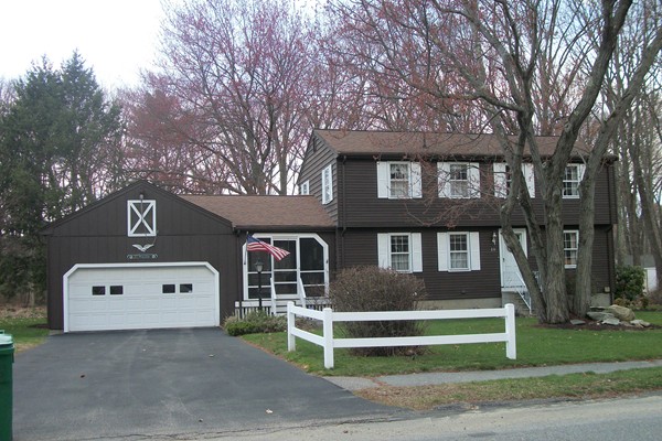 20 John Robinson Road Hudson, MA 01749 - Photo 3 of 3 Gallery Image 3