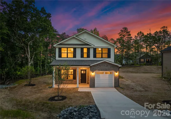 $365,000 | 3009 Sloan Drive, Charlotte, NC 28208