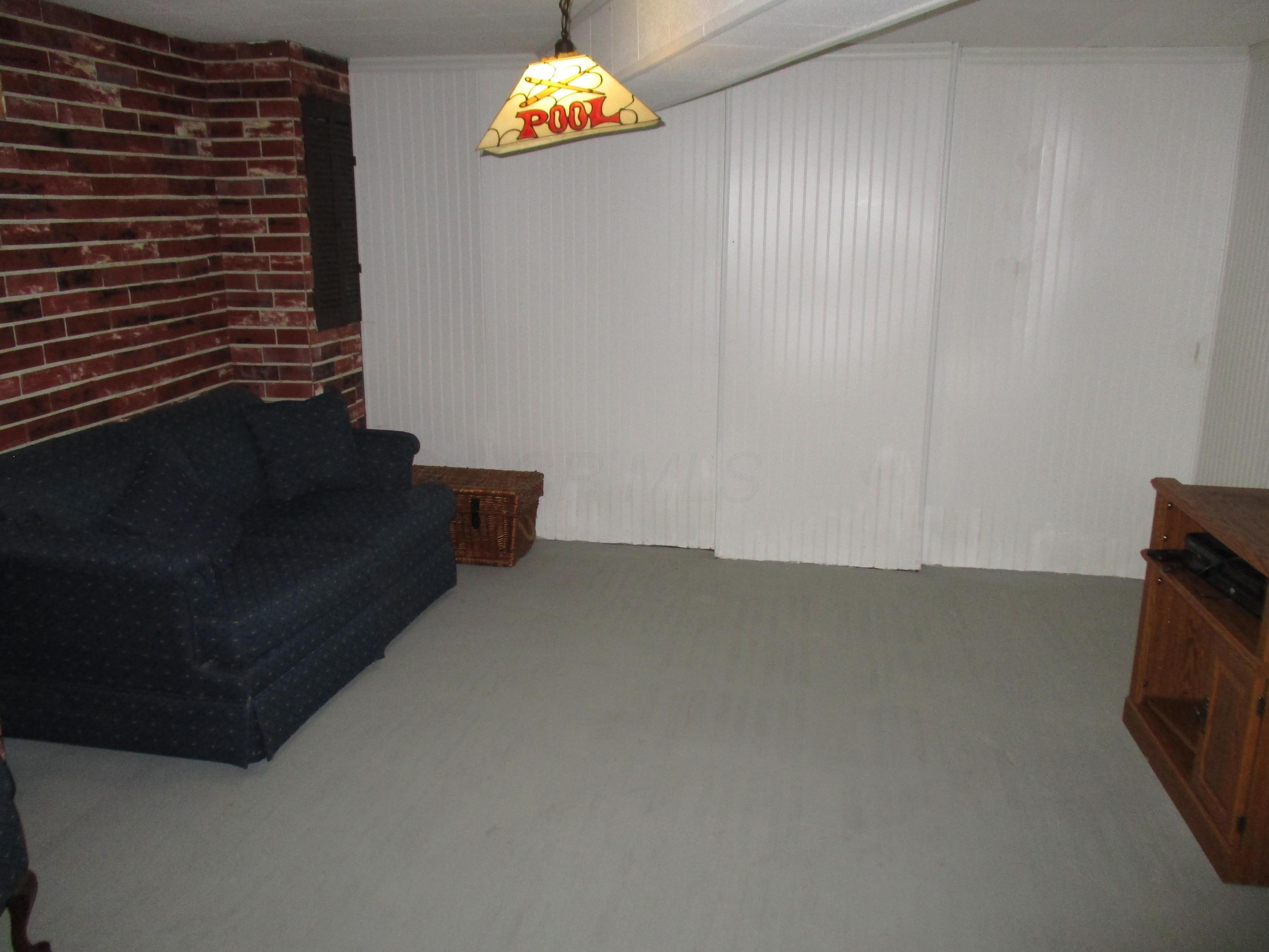 2004 Brookfield Road Columbus, OH 43229 - Photo 23 of 26 Gallery Image 23