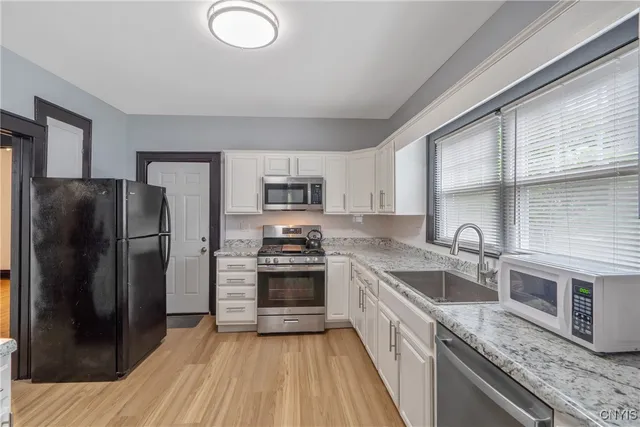 $435,000 | 944 Bellevue Avenue, Syracuse, NY 13204