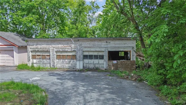 $435,000 | 944 Bellevue Avenue, Syracuse, NY 13204