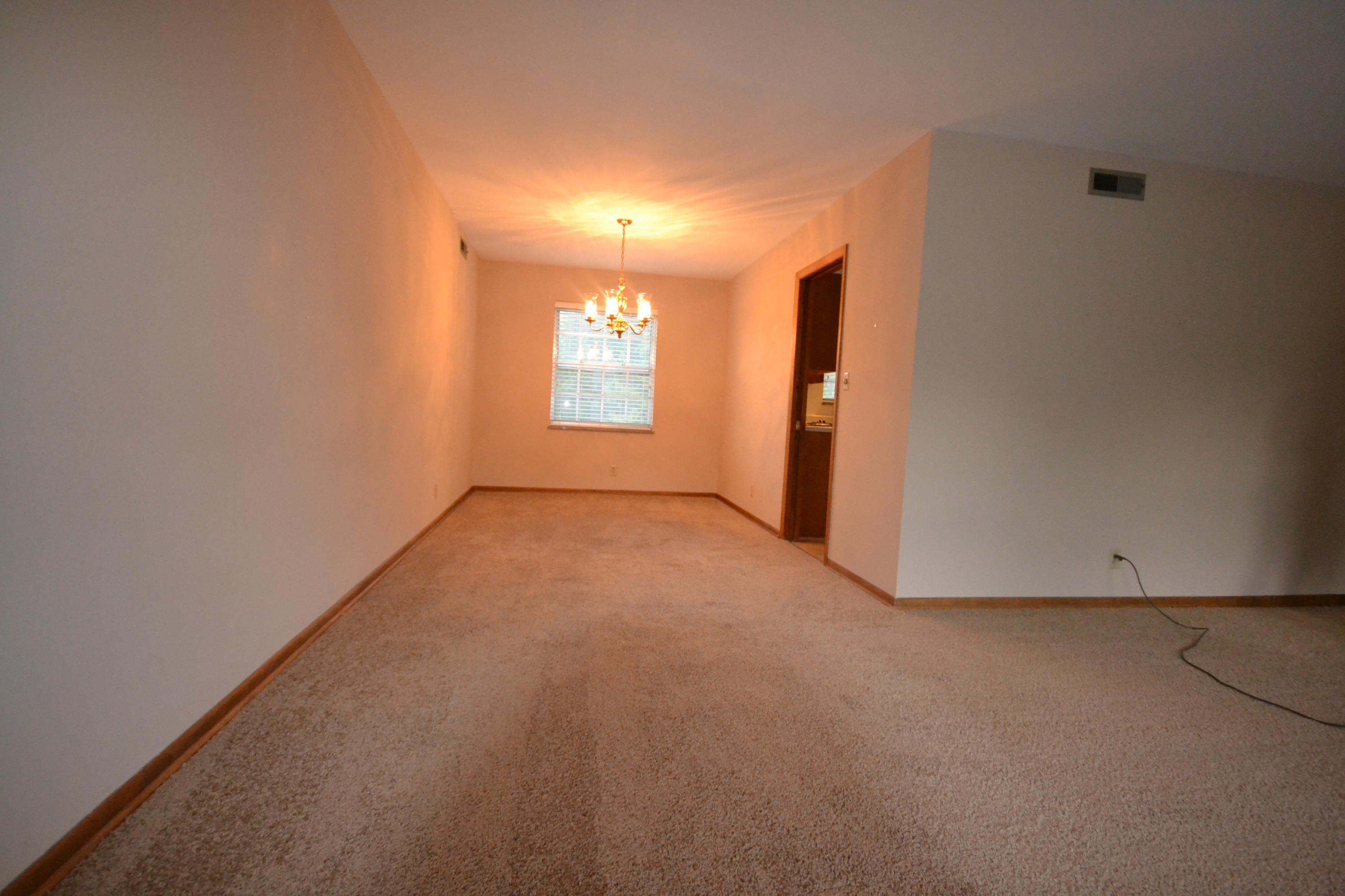 3734 Cherrylog Road Knoxville, TN 37921 - Photo 21 of 25 Dining room