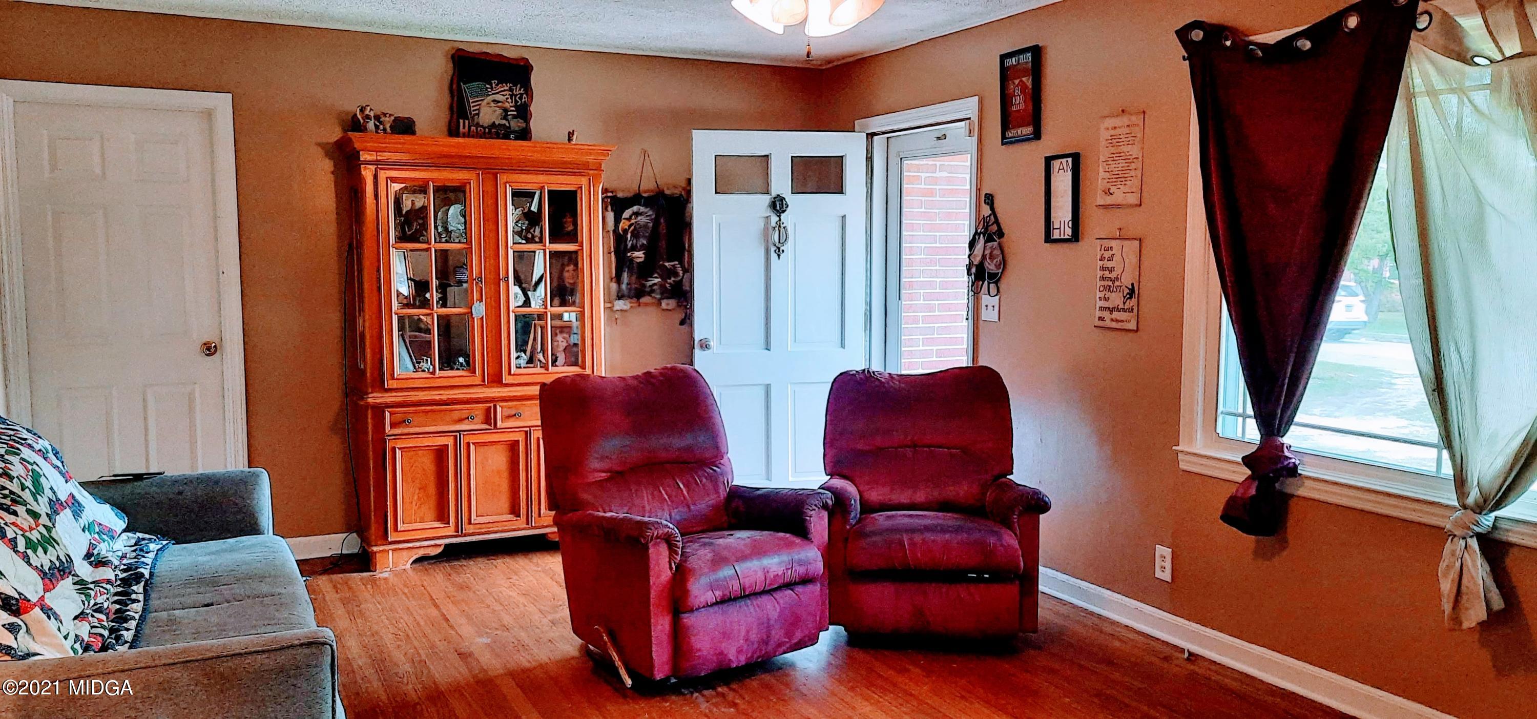 627 North Briarcliff Road Warner Robins, GA 31088 - Photo 3 of 8 original_7d1407bf-8bab-4627-9c41-3285ab1