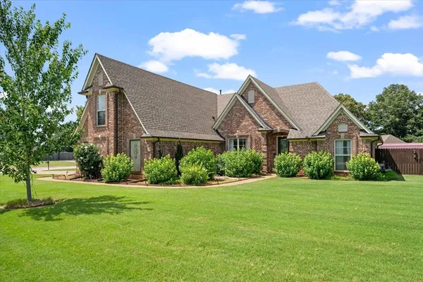 $475,000 | 10 Inez Cove, Somerville, TN 38068