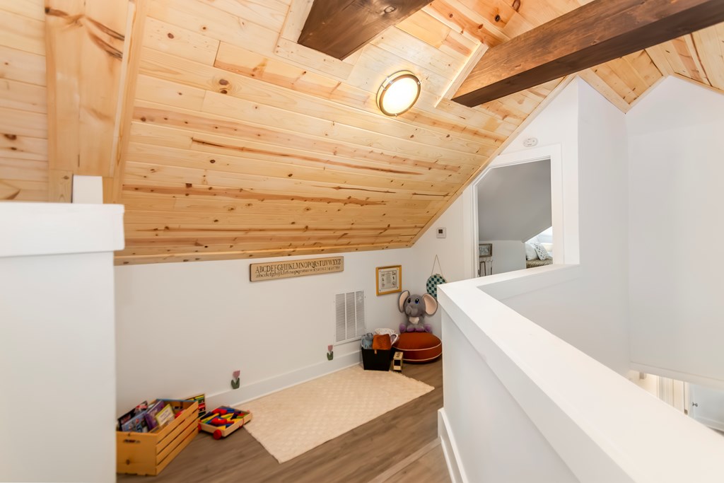 587 Oak Trace East Jasper, GA 30143 - Photo 27 of 47 a utility room with dryer and washer