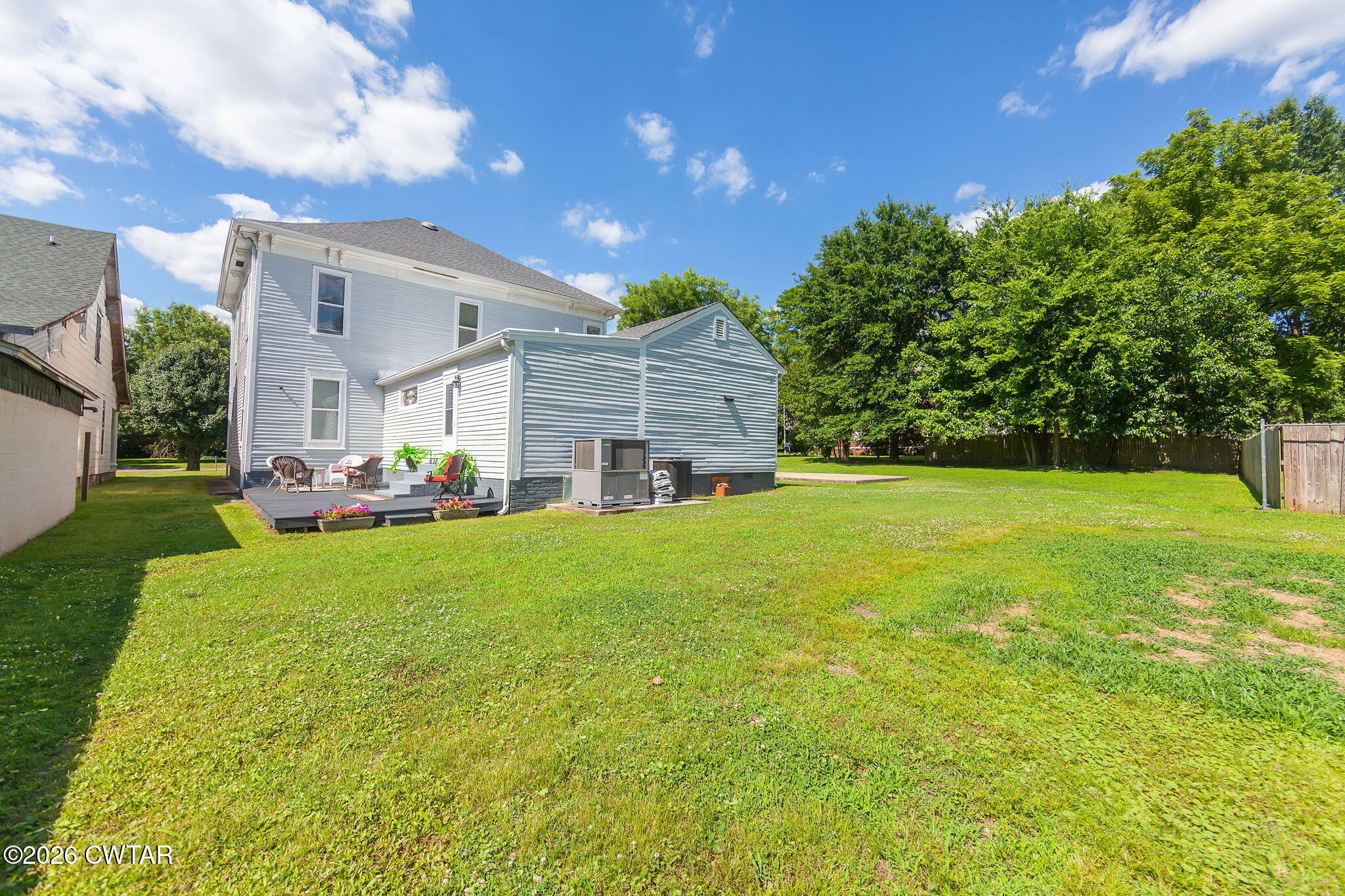 554 East Main Street Jackson, TN 38301 - Photo 39 of 60 a view of a house with backyard and porch