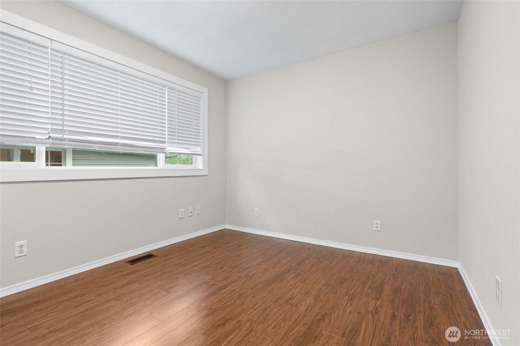 918 Maple Street Everett, WA 98201 - Photo 12 of 30