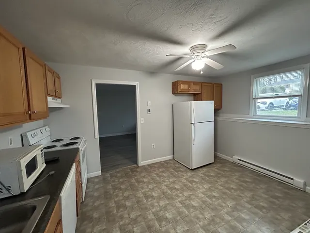 $1,925 | 60 Phillips Street, Unit 23, Attleboro, MA 02703