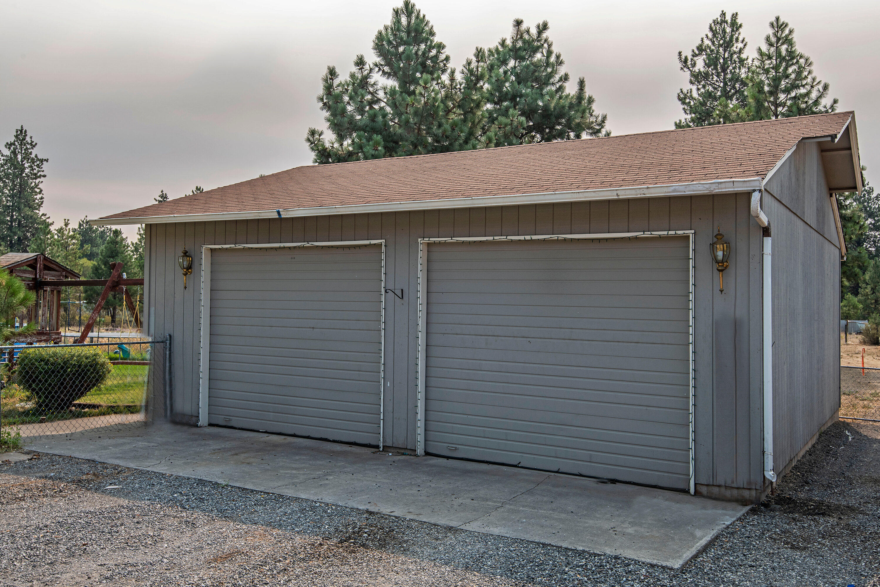 19635 Apache Road Bend, OR 97702 - Photo 20 of 26 19635 Apache Rd Bend OR 97702-print-022-