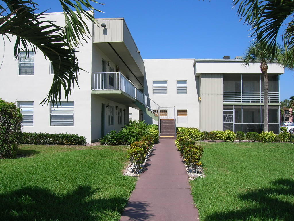 710 Normandy Lane Delray Beach, FL 33484 - Photo 1 of 25 Exterior Front