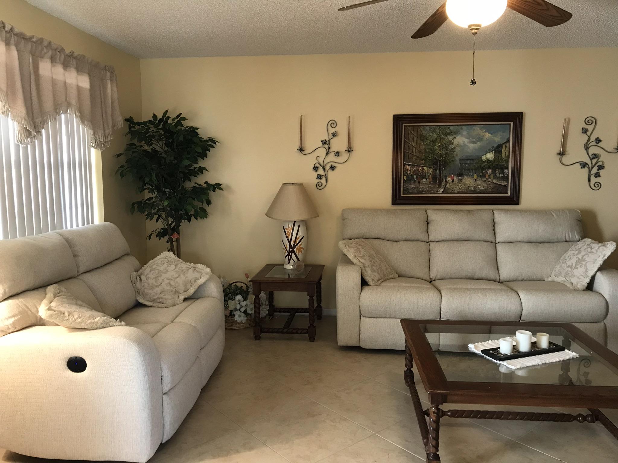 710 Normandy Lane Delray Beach, FL 33484 - Photo 20 of 25 Couches