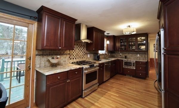 133 Plymouth Road Bellingham, MA 02019 - Photo 8 of 32 Gallery Image 8