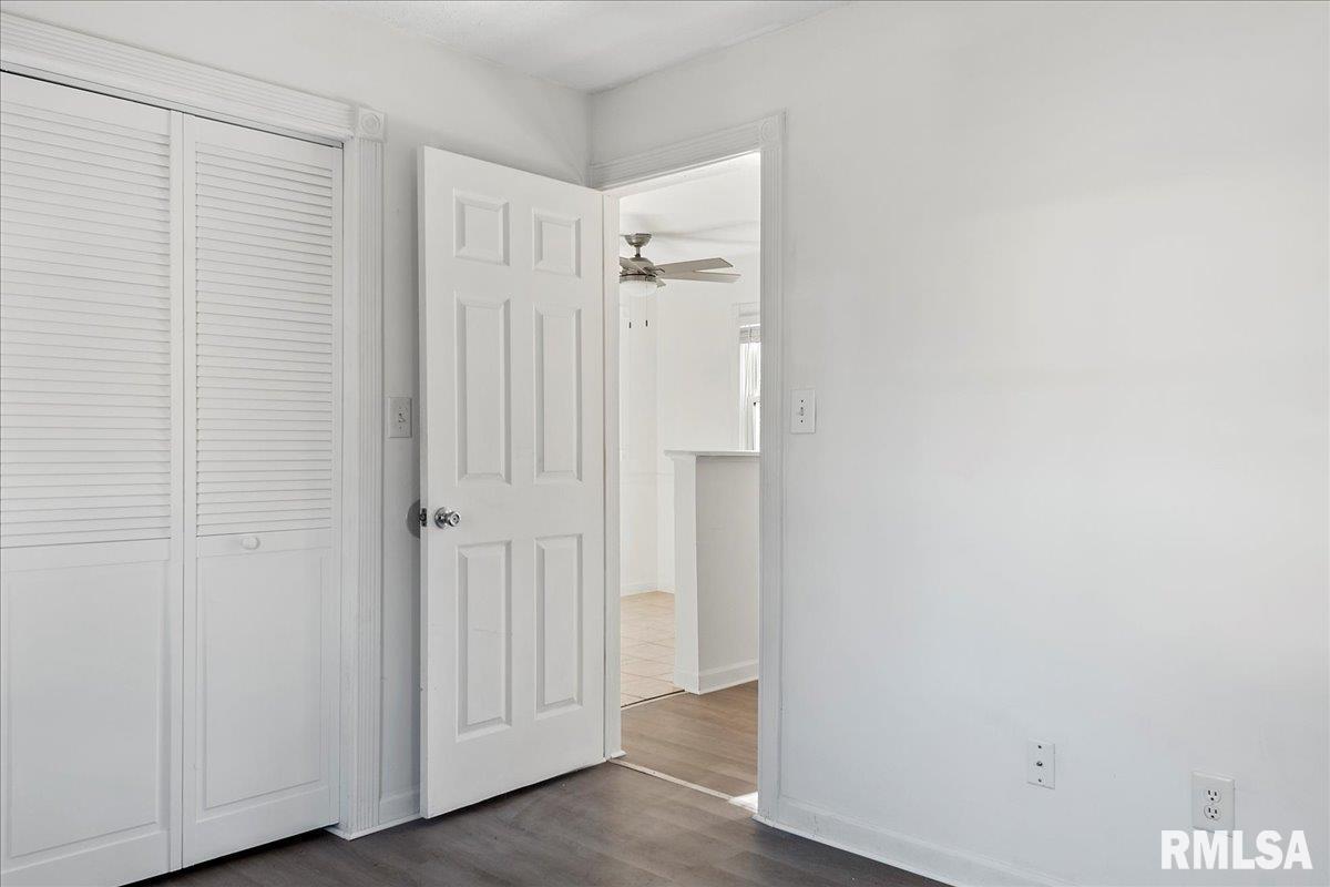 2424 South 10th Street Springfield, IL 62703 - Photo 17 of 27