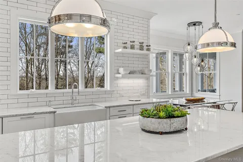 $3,350,000 | 201 Bedford Road, Chappaqua, NY 10514