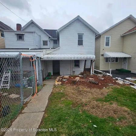 $1,250 | 609 South Valley Avenue, Unit B, Olyphant, PA 18447