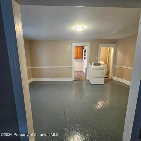 $1,250 | 609 South Valley Avenue, Unit B, Olyphant, PA 18447