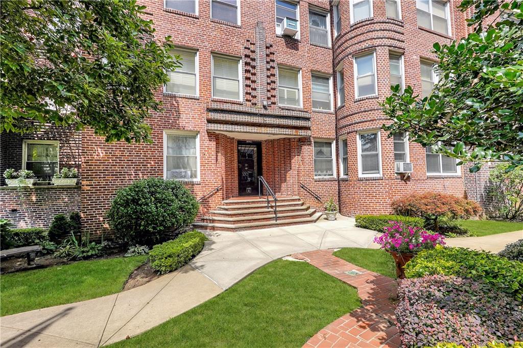 8701 Shore Road, Unit 440 Brooklyn, NY 11209 - Photo 22 of 24 Gallery Image 22