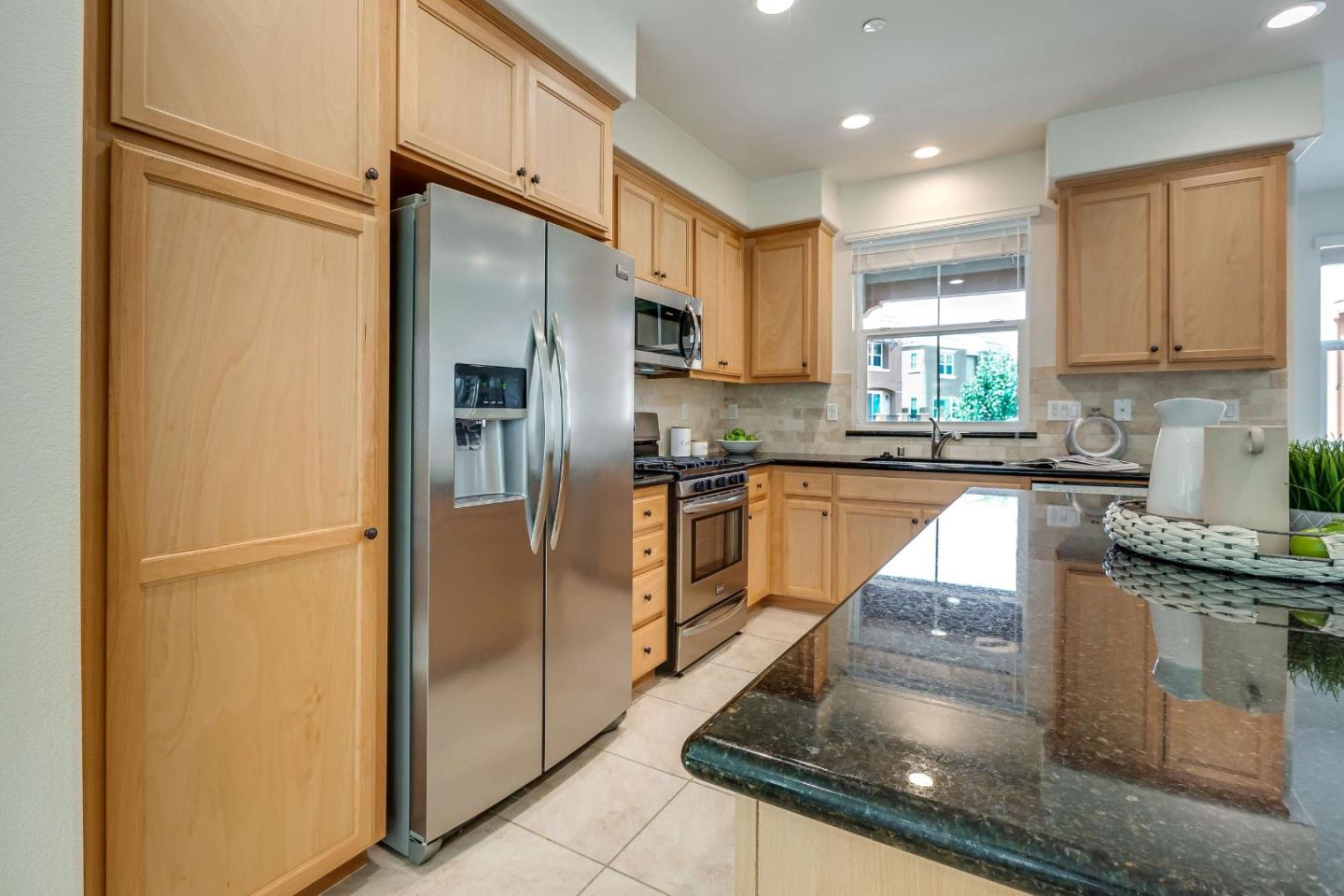 5658 Oceanspray Road Newark, CA 94560 - Photo 11 of 43 Gallery Image 11
