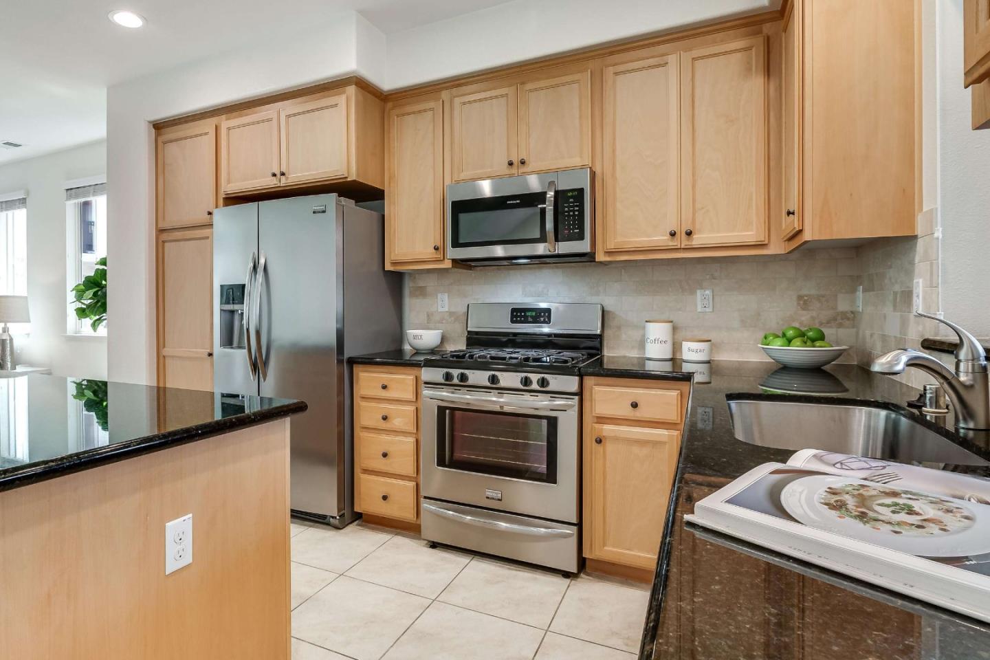 5658 Oceanspray Road Newark, CA 94560 - Photo 15 of 43 Gallery Image 15