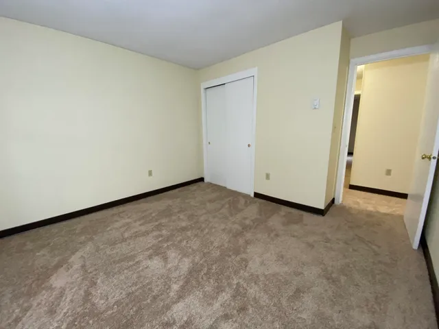 $1,810 | 131 Eastern Avenue, Unit 302, Manchester, NH 03104