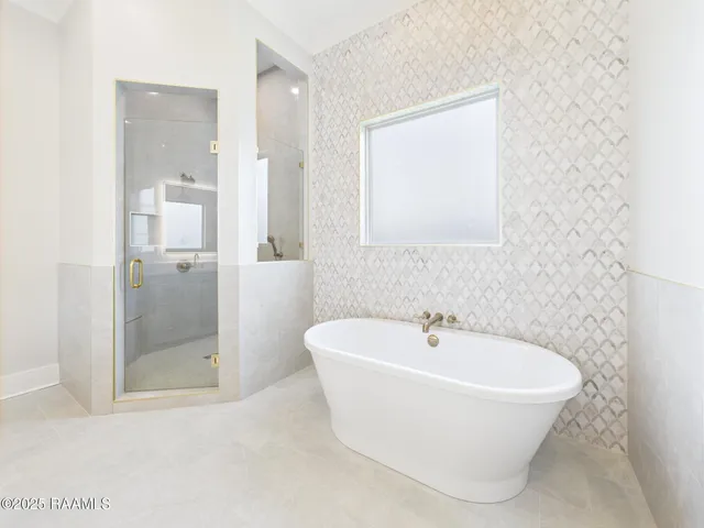 $1,063,296 | 223 Gunter Grass Court, Lafayette, LA 70508