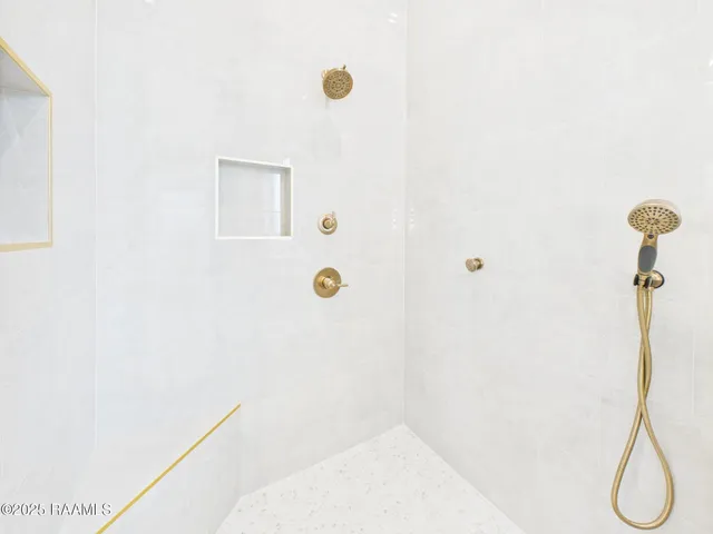 $1,063,296 | 223 Gunter Grass Court, Lafayette, LA 70508